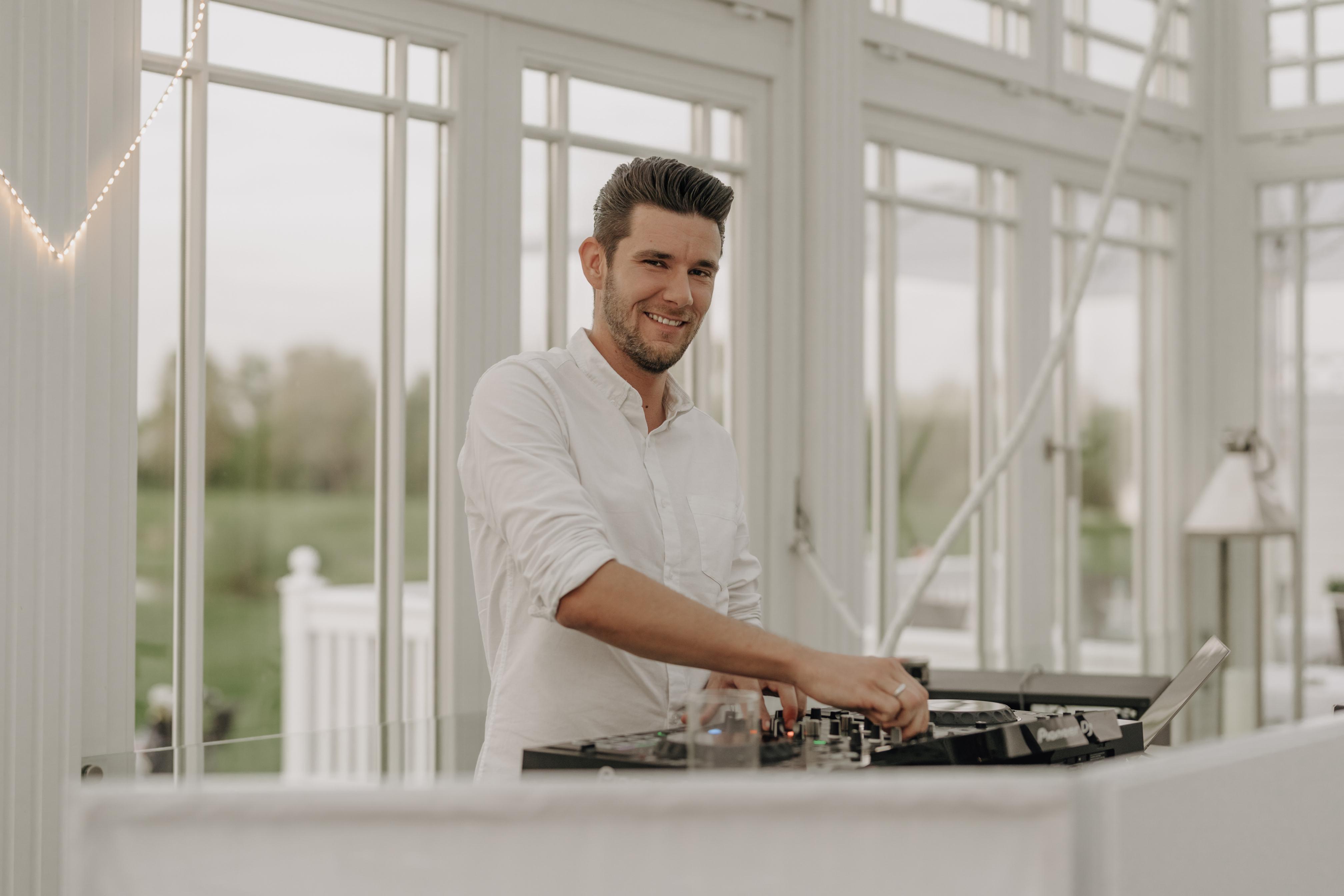 DJ Lukas Plattenkellner