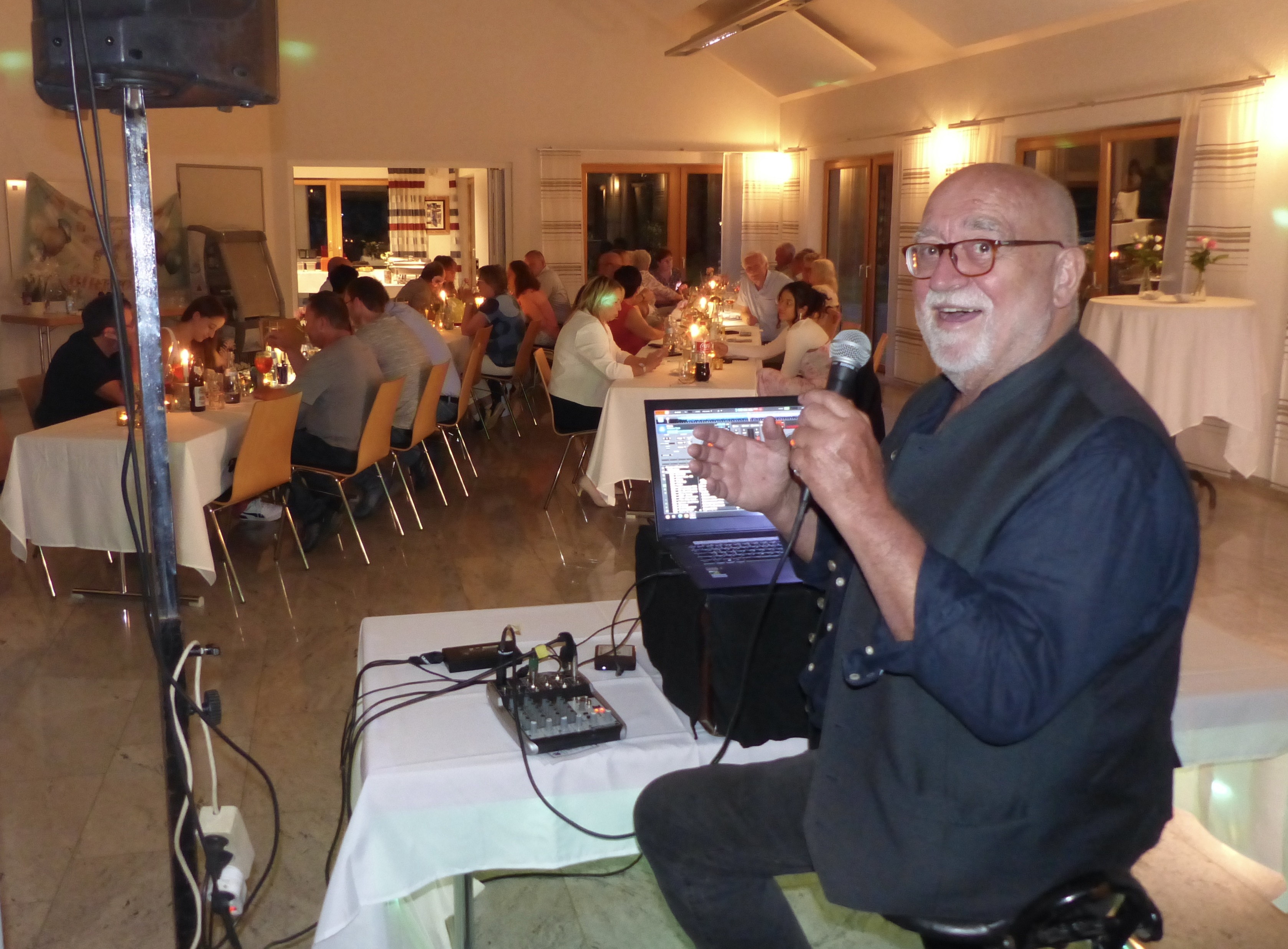 DJ Reinhardt Plattenkellner