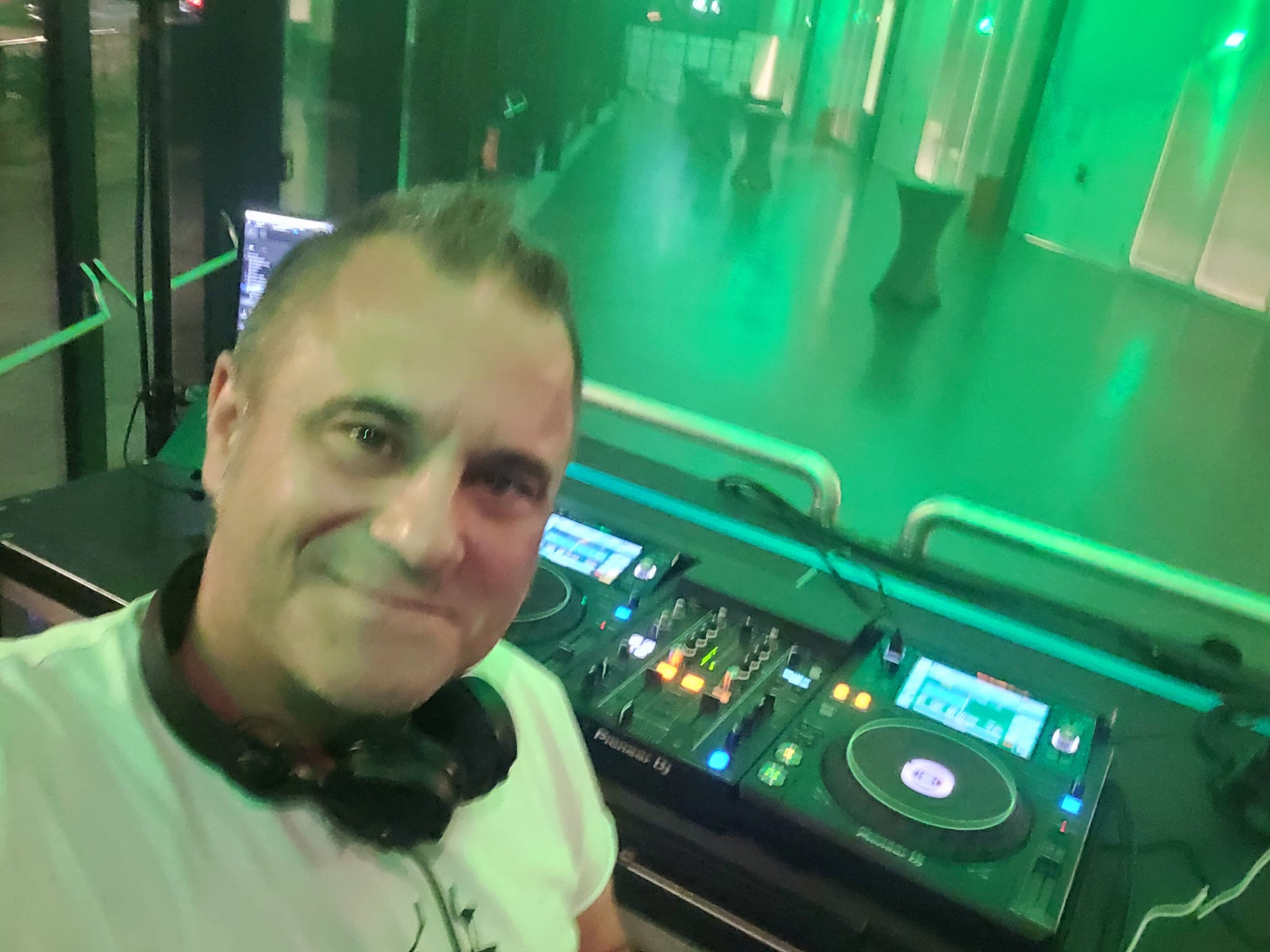 DJ Dino Plattenkellner
