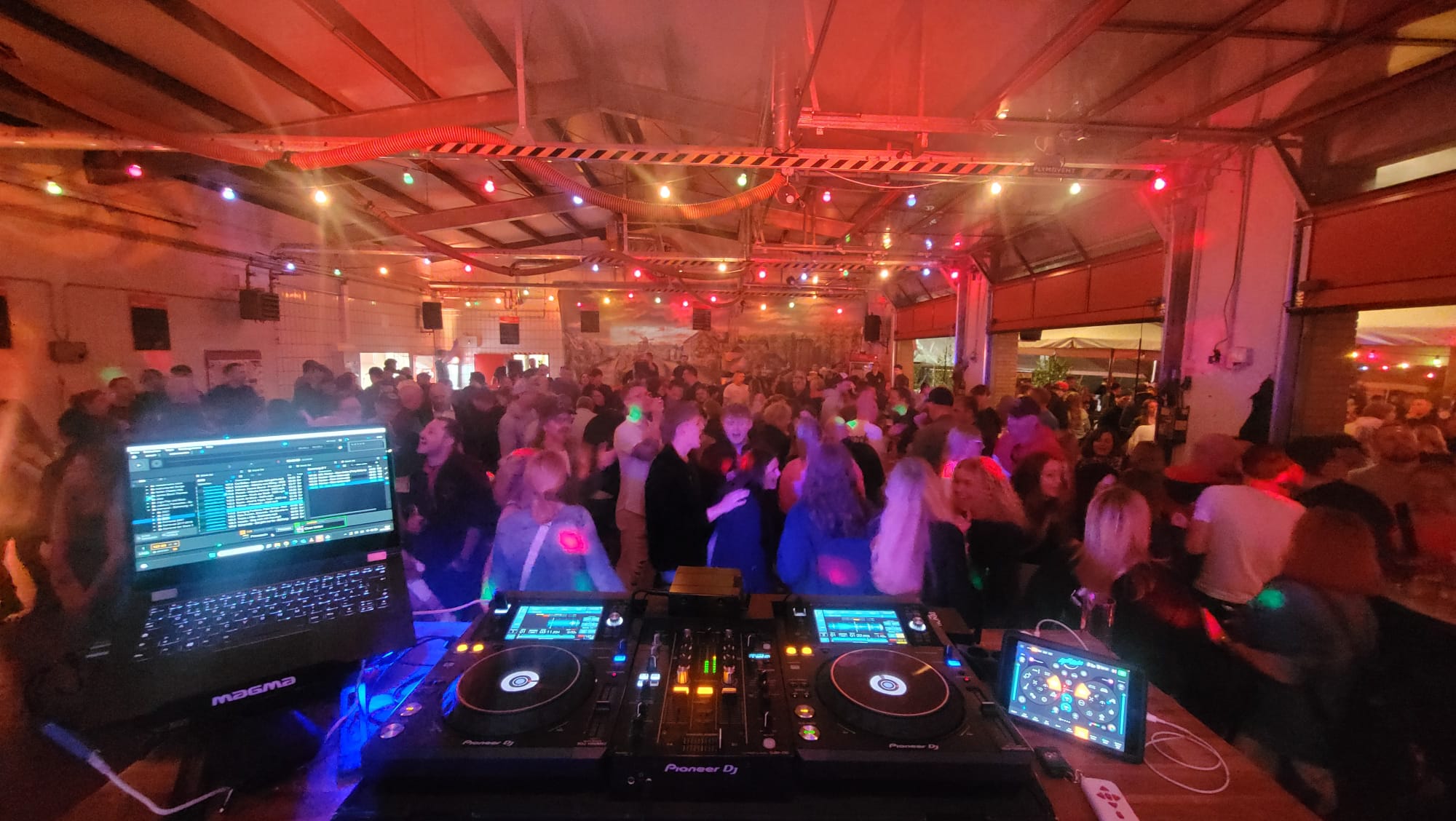 DJ Dino Plattenkellner